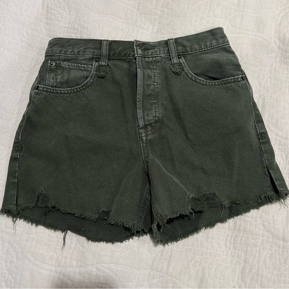 FREE PEOPLE WeTheFree Makai Cutoff Jean Shorts size 26 - Picture 2 of 15